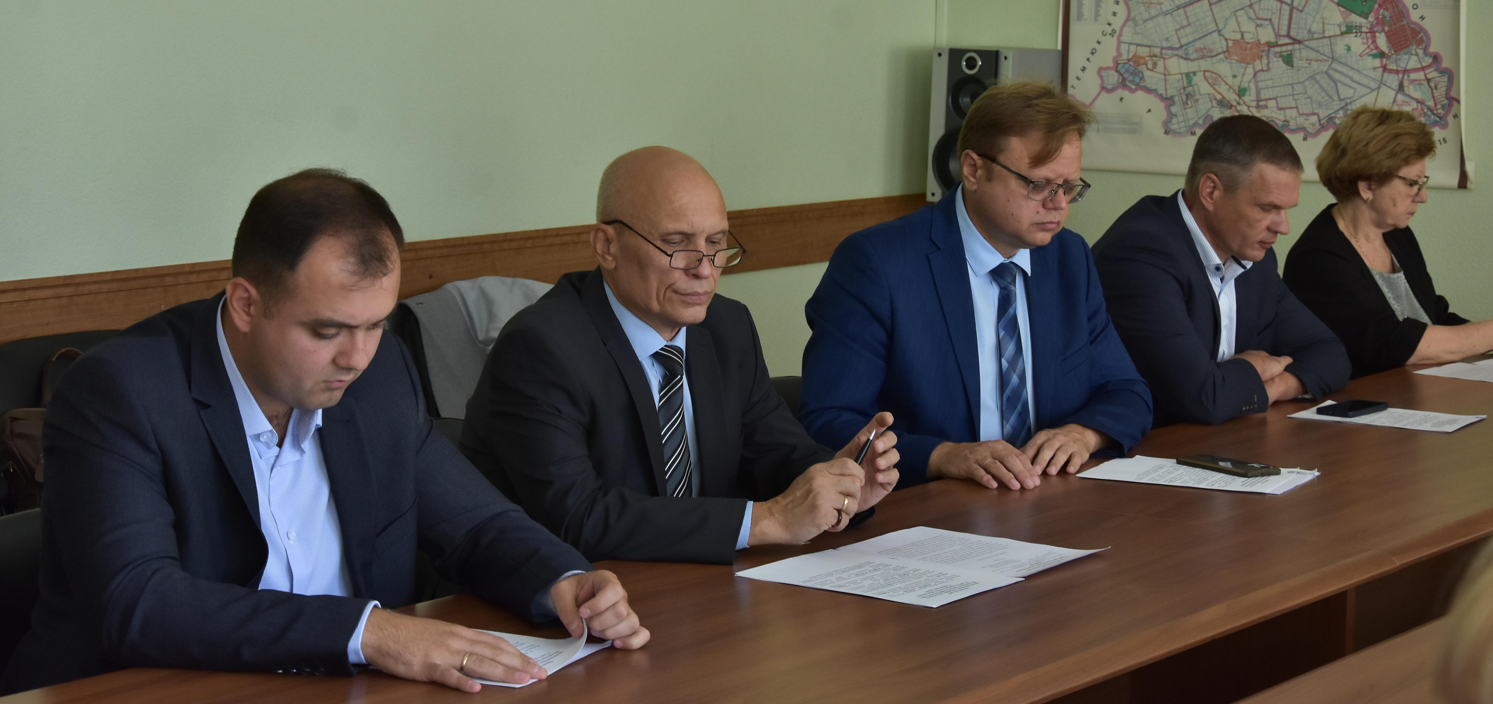 Рабочие будни депутатов