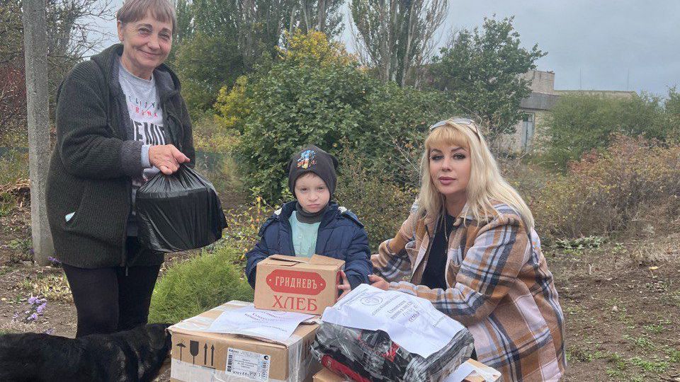 Славянцы продолжают оказывать помощь жителям новых регионов