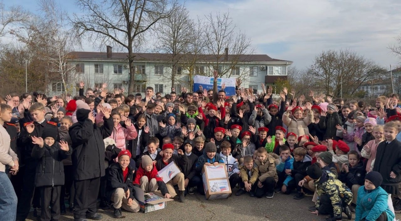 Жители хутора Коржевского поддержали бойцов СВО, передали гуманитарный груз