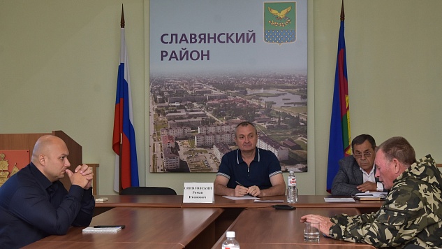 В администрации прошел приём жителей Славянского района