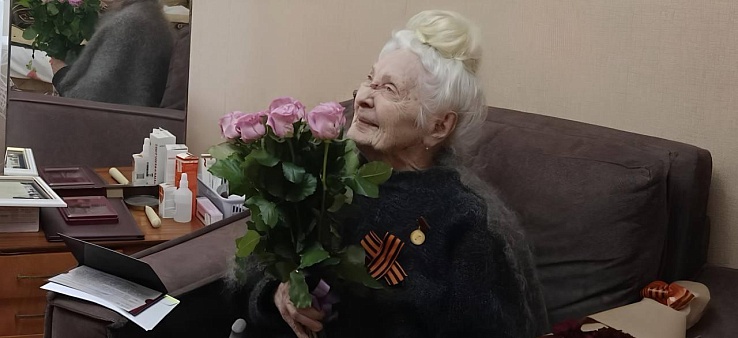 Вениамин Кондратьев поздравил ветерана Великой Отечественной войны Тамару Кассаеву со 101-летием